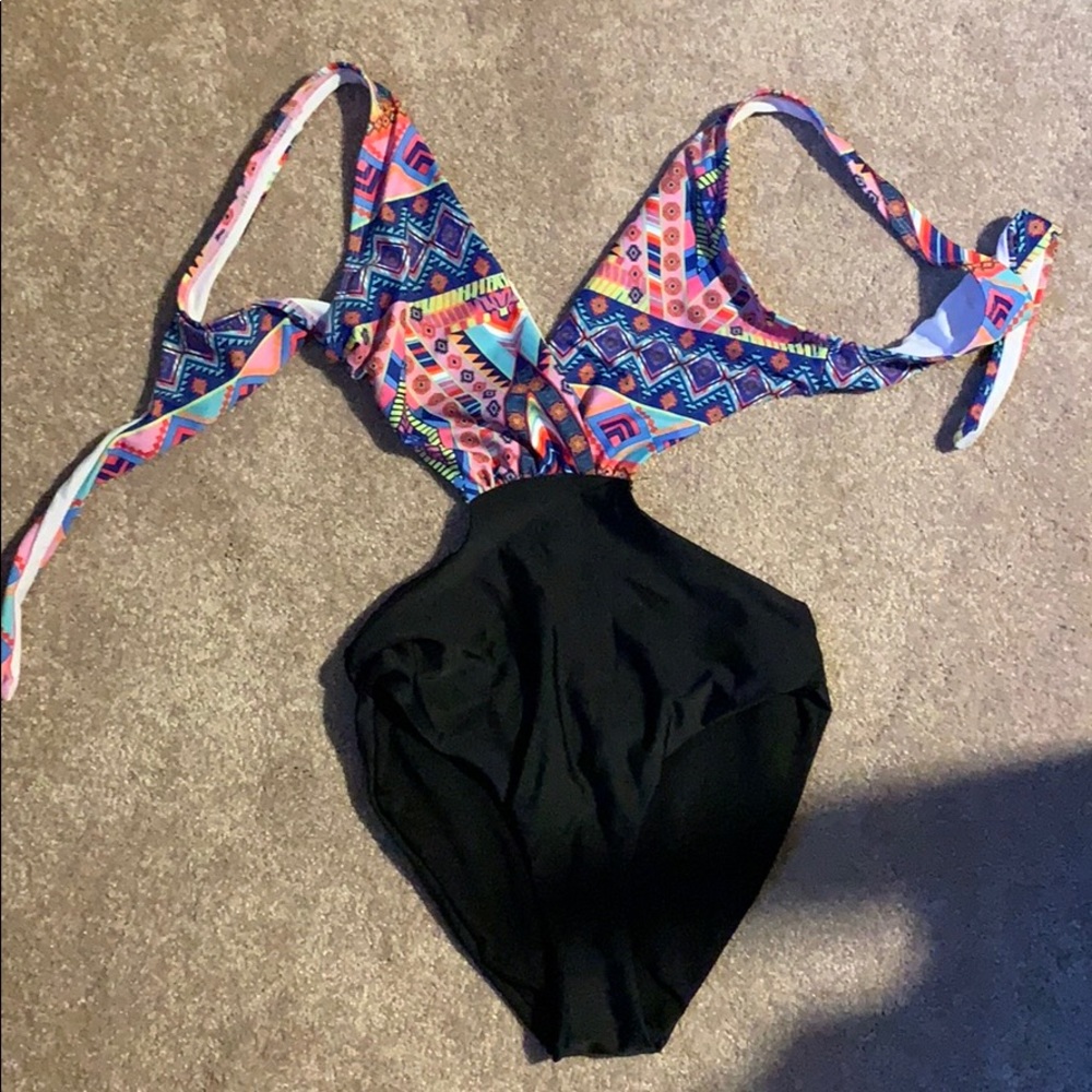 Swim suit